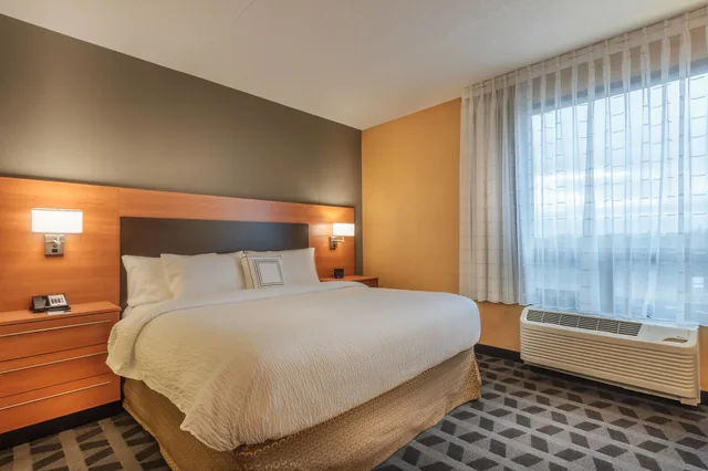استوديو بسرير كينج، Towneplace Suites Belleville 2/5