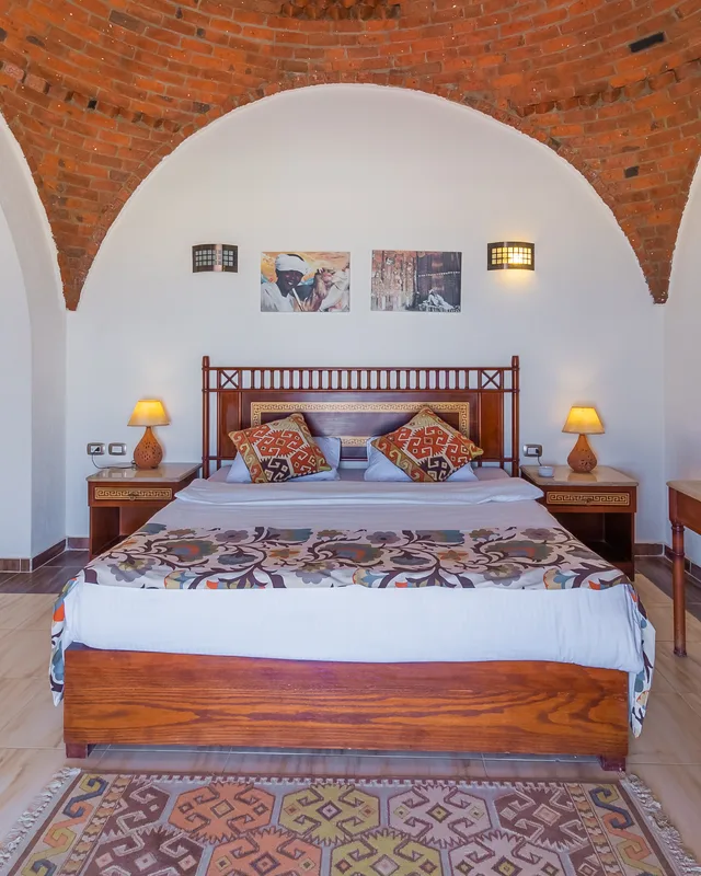 غرفة بسرير مزدوج بإطلالة على المسبح، Beach Safari Nubian Resort 3/10