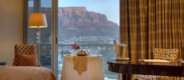 heritage mountain king، Taj Cape Town 2/6