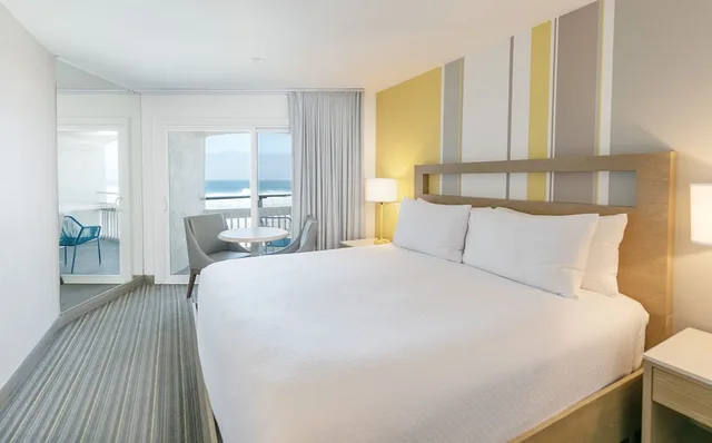 غرفة بسرير كينج بإطلالة على البحر بشرفة، The Wayfarer San Diego 2/10