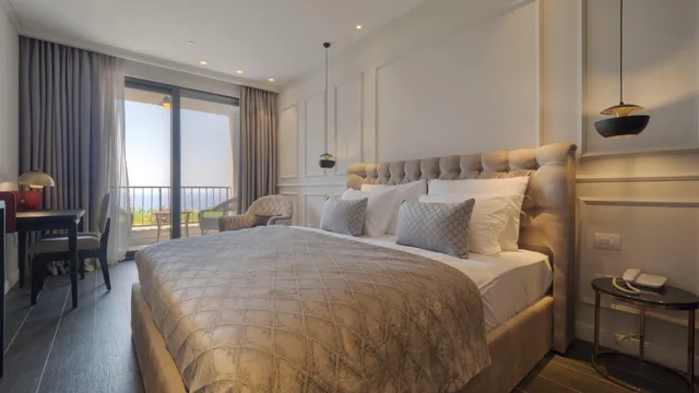 غرفة ديلوكس بإطلالة على البحر بشرفة، Vivid Blue Serenity Resort (Adult Only) 1/3