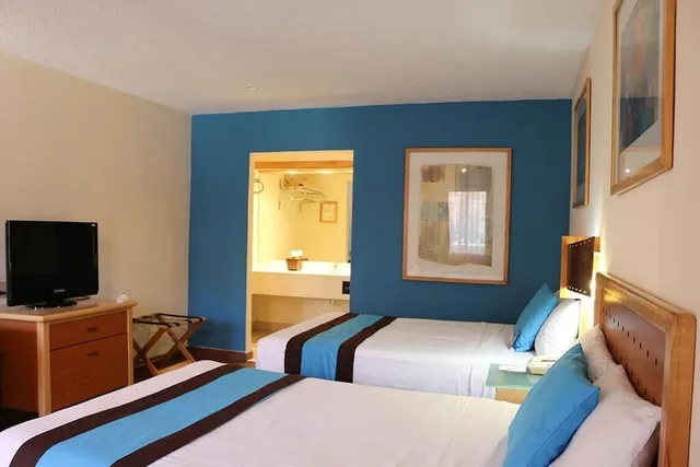 Inner, Colonial, 2 Double Beds, with View، Colonial Ciudad Juarez 5/8