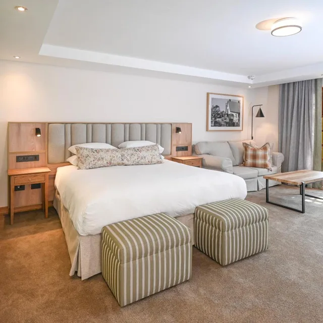 Guest Room, King Bed, Lake View, Sofa, Patio, Irene Country Lodge, Autograph Collection 3/10