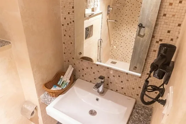 غرفة سوبيريور بسريرين منفصلين، Vastu Boutique Hotel 5/6