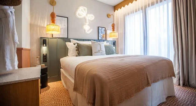 غرفة سوبيريور بسرير كوين، Bloom House Hotel & Spa Paris 1/3