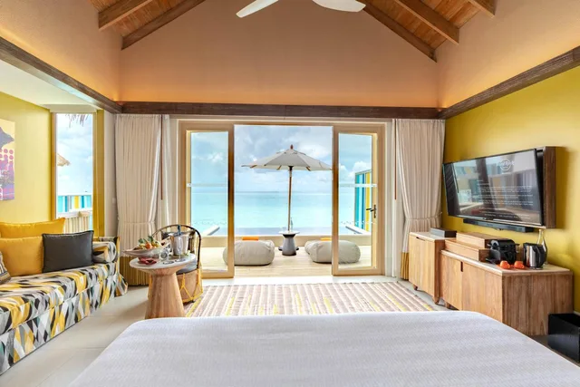 Diamond, Overwater, Villa, King Bed, Private Pool، Hard Rock Hotel Maldives 1/4