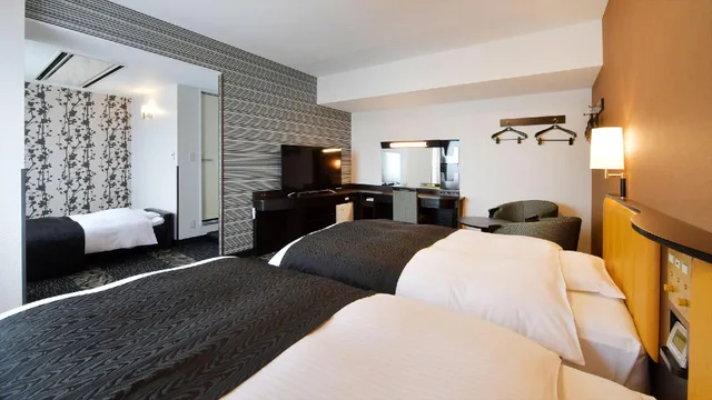 غرفة قياسية ثلاثية بسريرين منفصلين مع أريكة، APA Hotel Gifu Hashima Ekimae 1/1