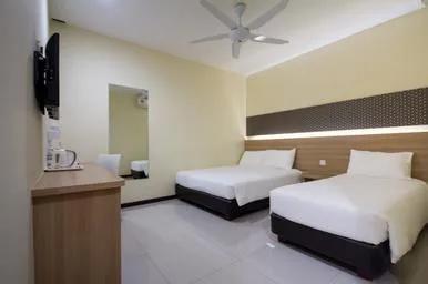 غرفة ثلاثية، 118 HOTEL MACALISTER 1/1