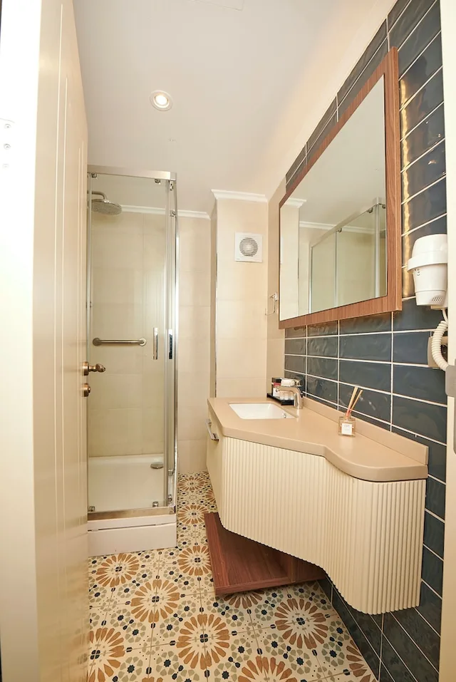 غرفة اقتصادية بسرير كوين، Saratoga Hotel Sultanahmet 7/7