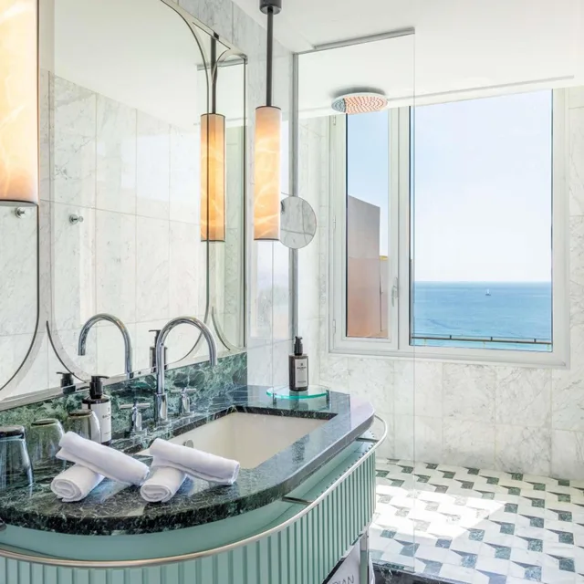 غرفة بانورامية بإطلالة على البحر بشرفة، Mondrian Cannes 9/10