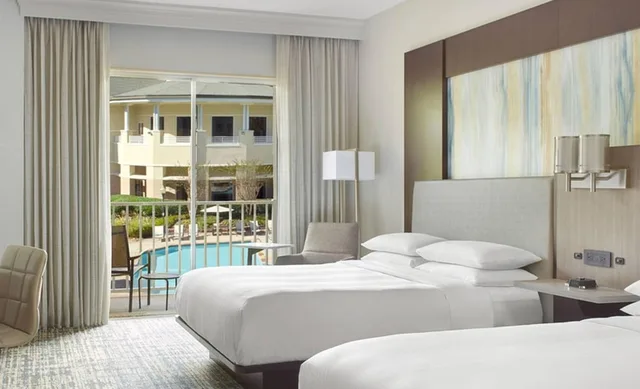 غرفة سوبيريور بسرير مزدوج بإطلالة على المسبح، Atlanta Evergreen Lakeside Resort 1/3