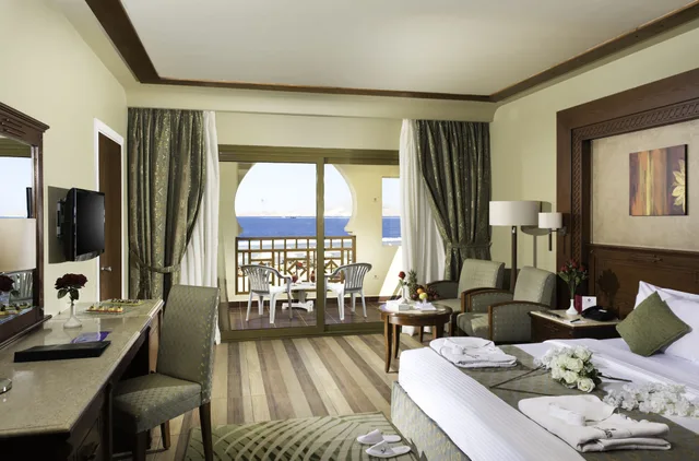 غرفة سوبيريور ثلاثية بإطلالة على البحر، Charmillion Club Resort 10/10