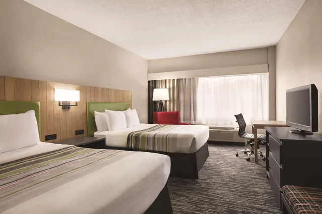 غرفة بسريرين كوين، Country Inn & Suites by Radisson, Williamsburg East (Busch Gardens), VA 7/10