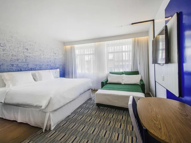 غرفة سوبيريور عائلية بسرير كوين مع أريكة، Novotel Rio de Janeiro Leme 2/6