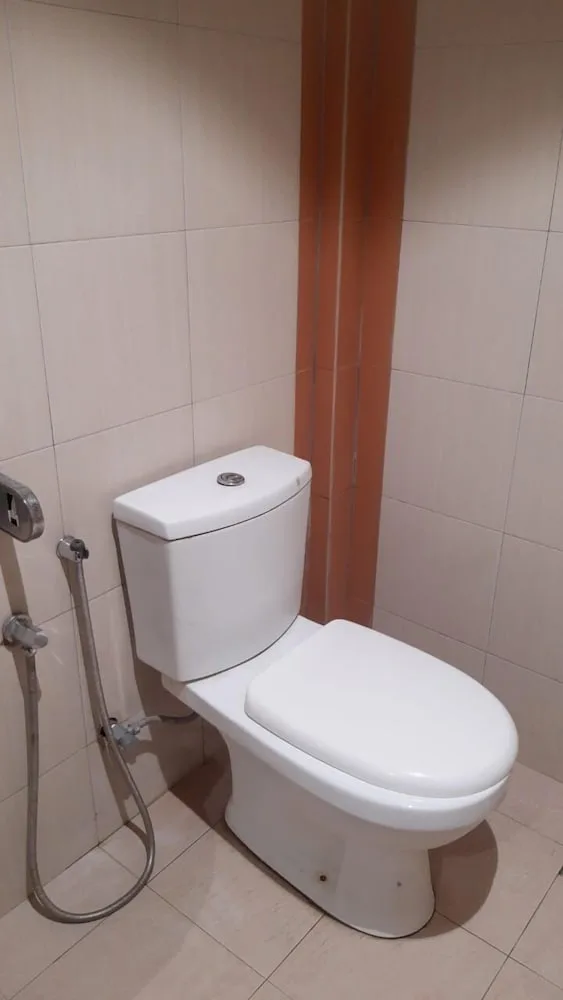 غرفة قياسية ثلاثية بسرير كوين وسرير فردي، Baron Waterfront Hotel 6/6