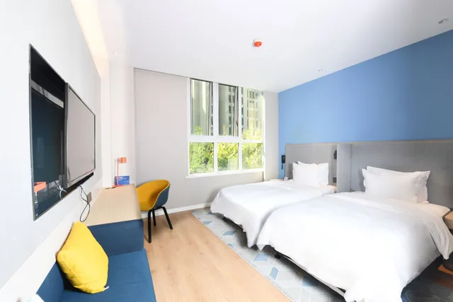 غرفة قياسية بسريرين منفصلين بإطلالة على المدينة، Holiday Inn Express Tianjin Binhai an IHG Hotel 2/4