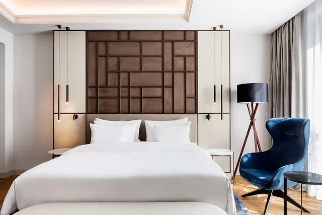 Junior Suite, Twin Beds, Radisson Collection Hotel, Magdalena Plaza Sevilla 2/3