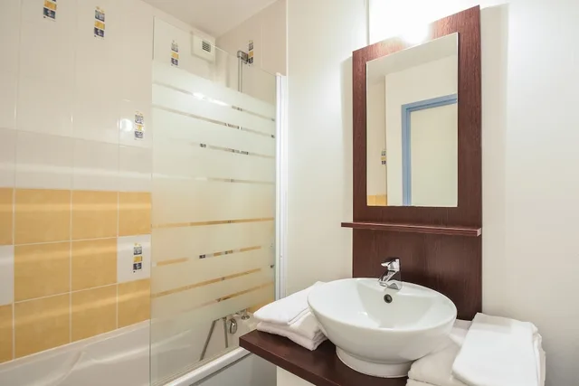 شقة بسرير مزدوج وسريرين منفصلين بغرفتين مع سرير سحّاب إضافي، Residence Les Jardins de l Amiraute - Vacanceole 2/2