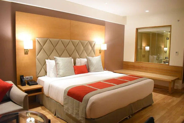 Premium, King Bed, Ramada Darjeeling Gandhi Road 2/5