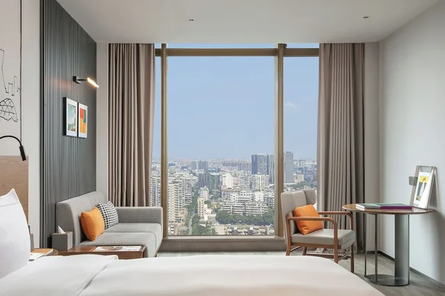 Basic, Single, Queen Bed, UrCove by Hyatt Foshan Downtown 2/5