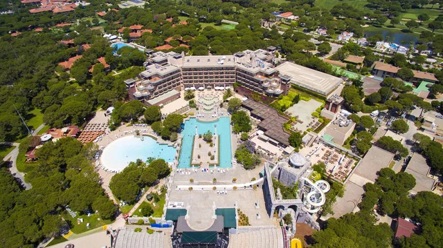 جناح جونيور، Xanadu Resort Hotel - High Class 2/2