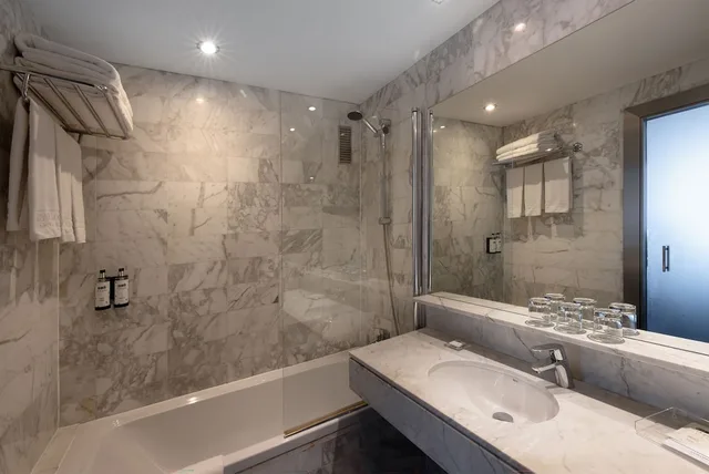 غرفة ثلاثية بسرير مزدوج وسرير فردي، Catalonia Albeniz Hotel 6/7