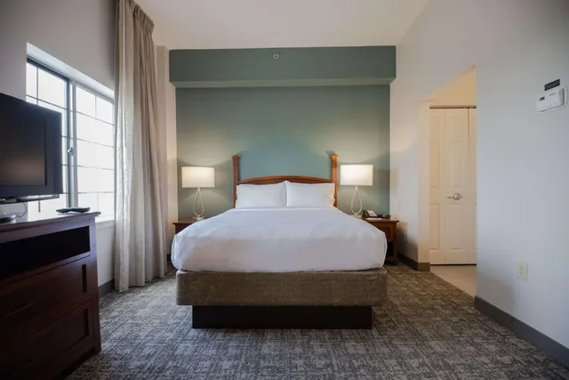 جناح بسريرين مزدوجين وسرير كينج بغرفتي نوم، Sonesta Es Suites Baton Rouge University At Southgate 6/10