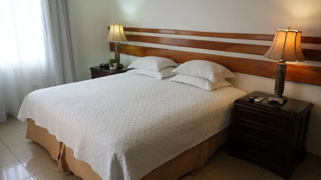 Standard, King Bed, Hotel Casa del Arbol 4/10