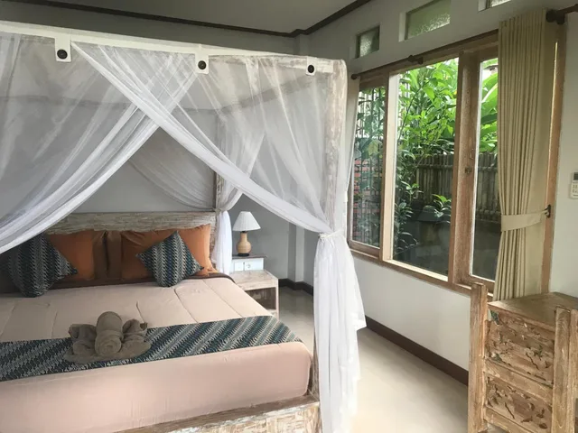غرفة سوبيريور بإطلالة على المسبح، Raditya Villas Ubud 3/10