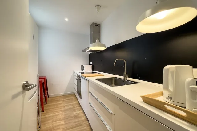 4 Bedrooms, Family, Apartment, 4 Beds, 2 Double Beds, 2 Bathrooms, Animapartments Sants 5/7