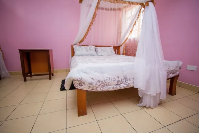غرفة قياسية بسرير مزدوج، Winstonia Hotel 2/3