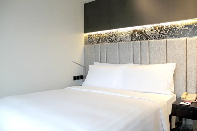 جناح بسرير كوين وسريرين منفصلين بغرفتي نوم، Grand Mercure Shanghai Hongqiao 7/9