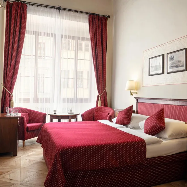 Room, Double or Twin Bed, The Charles Hotel 2/6