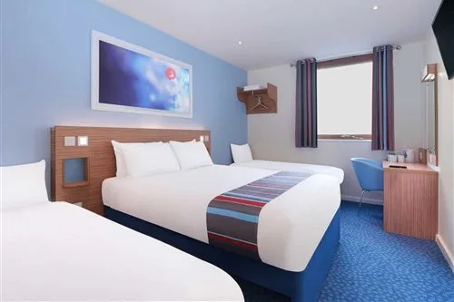 غرفة عائلية، Travelodge London Excel 1/2