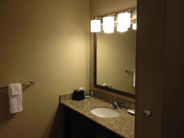 غرفة بسرير كوين لذوي الإعاقة، Grandstay Hotel Amp Suites 2/2