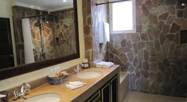 Downstairs, Gold, Extra, Forest View، Rabbit Resort 2/2