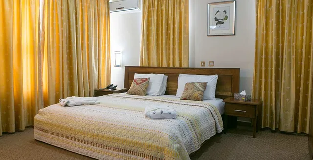 غرفة تنفيذية بسرير مزدوج، Charleston Hotel 1/1