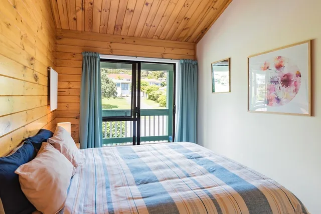 Exclusive, Multiple Bedrooms, 5 Double Beds, 2 Bunk Beds, 5 Queen Beds، Bay of Islands Lodge 1/10