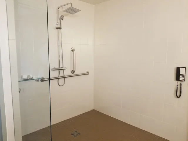 غرفة قياسية بسرير كوين لذوي الإعاقة، Hotel Indigo Pittsburgh East Liberty 5/5