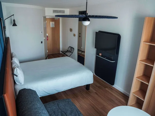 غرفة ثلاثية بسرير مزدوج مع أريكة، Ibis Bayeux Port En Bessin 10/10