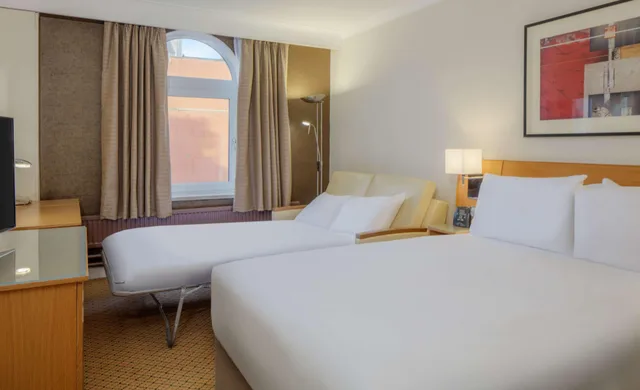 غرفة قياسية بسرير مزدوج مع أريكة، Hilton York 1/7