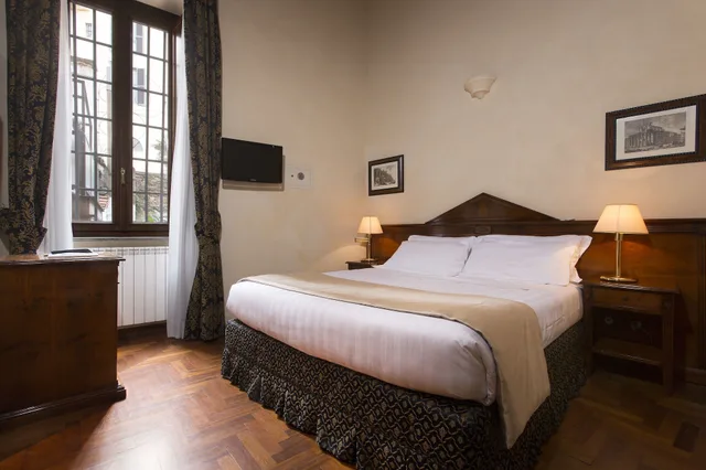 غرفة كومفورت بسرير مزدوج، Hotel Teatro Pace 1/4