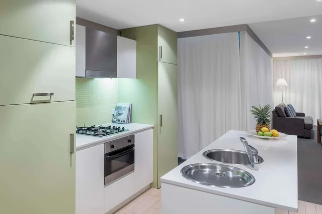 شقة بسرير كينج وسرير كوين بغرفتي نوم، Oaks Glenelg Liberty Suites 3/3