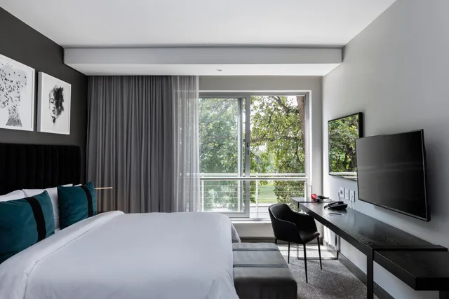 2 Bedrooms, Apartment, The Capital Empire 1/10