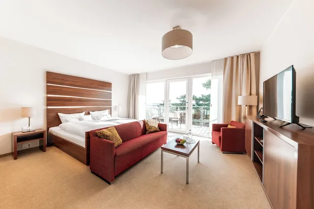 Room, King Bed, with View, THE GRAND Ahrenshoop 1/3