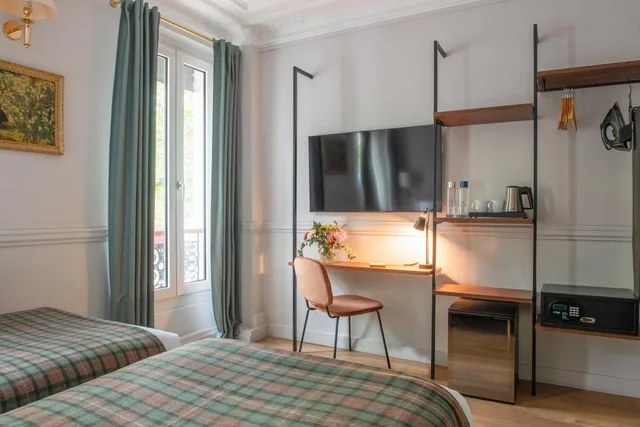 غرفة بريميوم بسرير فردي، Hotel De La Porte Doree 5/7