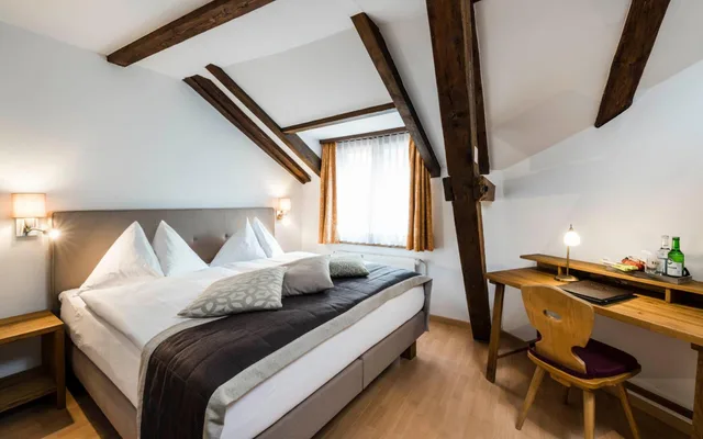 غرفة كلاسيكية بسرير مزدوج، ROMANTIK HOTEL STERN 8/10