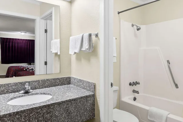 غرفة بسريرين مزدوجين، Econo Lodge St. George 4/4