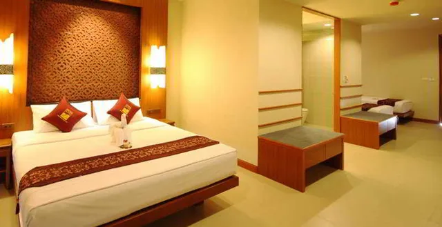 غرفة ديلوكس بسرير مزدوج أو سريرين منفصلين، Rawai Palm Beach Resort 2/2