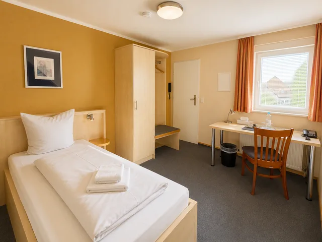 غرفة اقتصادية مفردة، Hotel Select 1/3
